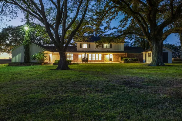 $1,100,000 | 351 Pleasant Hill School Road, Brenham, TX 77833