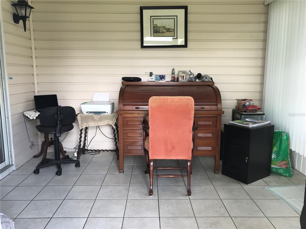 11879 Southwest 137th Loop Dunnellon, FL 34432 - Photo 29 of 37 a view of a workspace with furniture