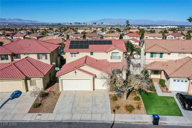 $574,880 | 2996 Scenic Valley Way, Henderson, NV 89052