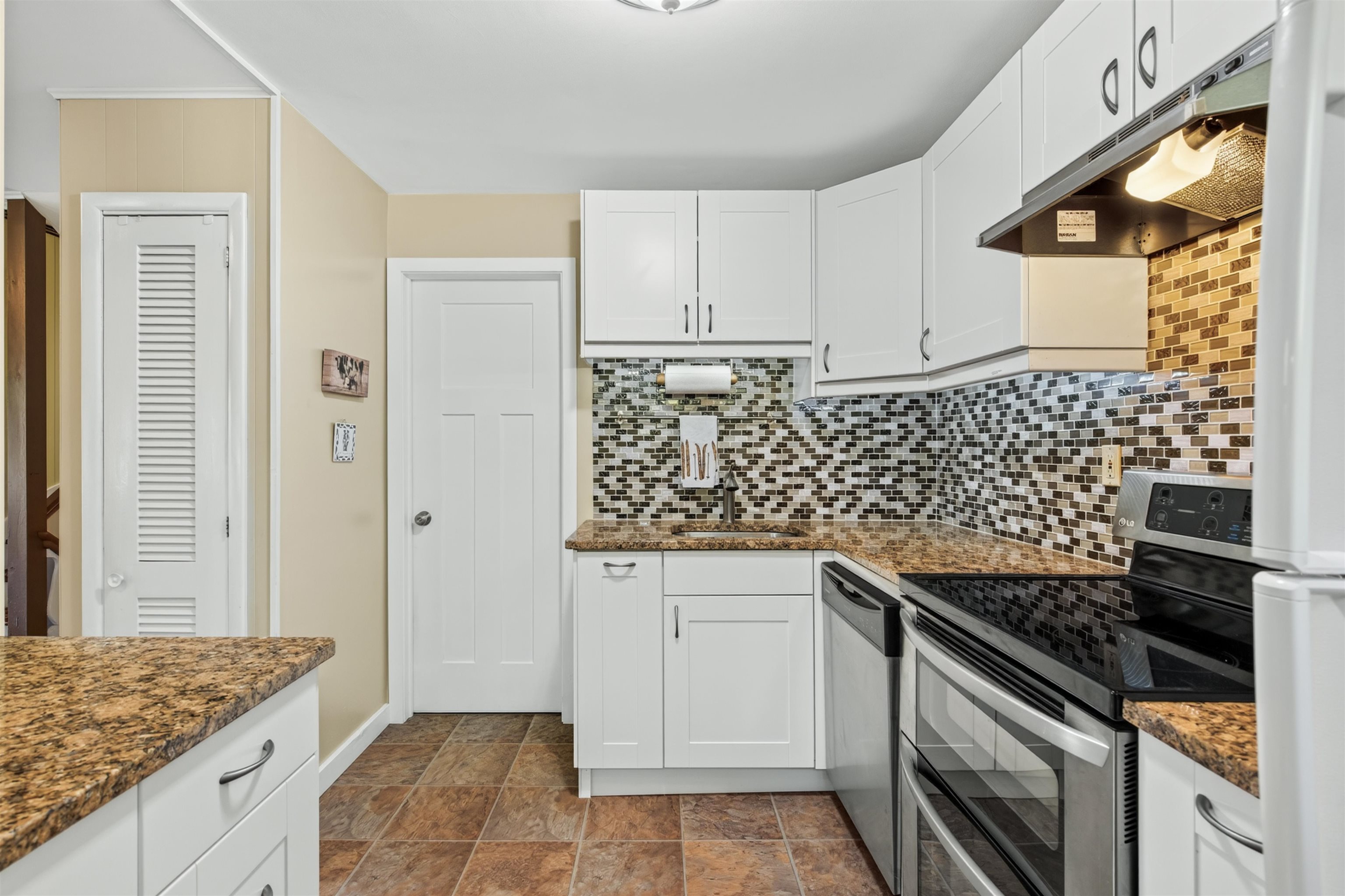 11 Stratton View Road Winhall, VT 05340 - Photo 13 of 49