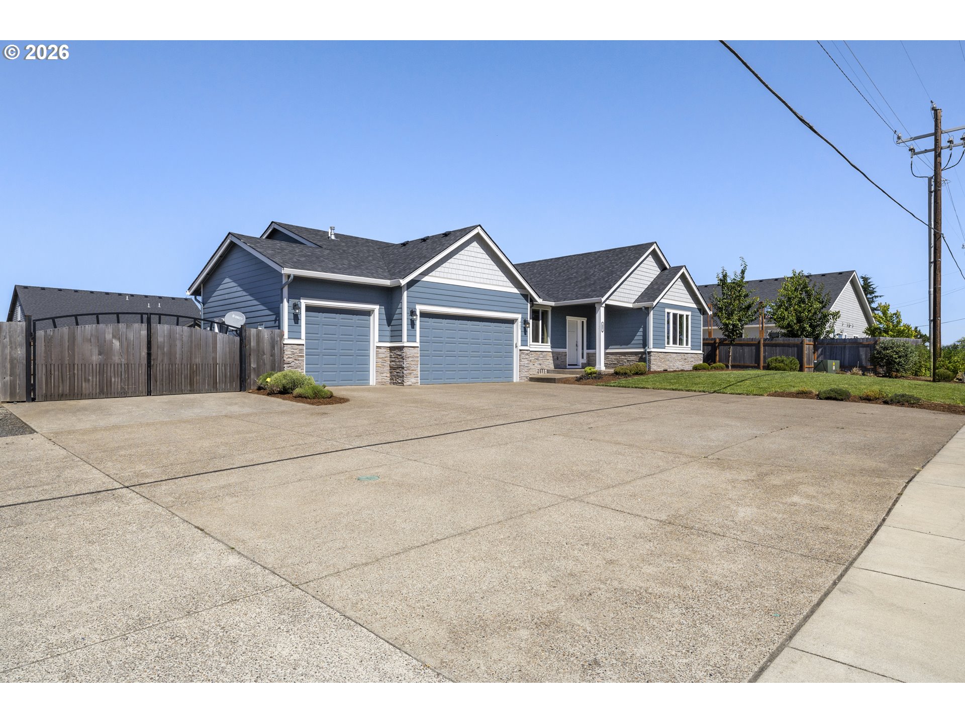 405 Northeast Berry Street Sublimity, OR 97385 - Photo 2 of 42
