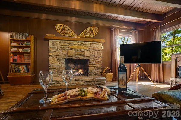 $500,000 | 155 Spivey Mountain Road, Asheville, NC 28806