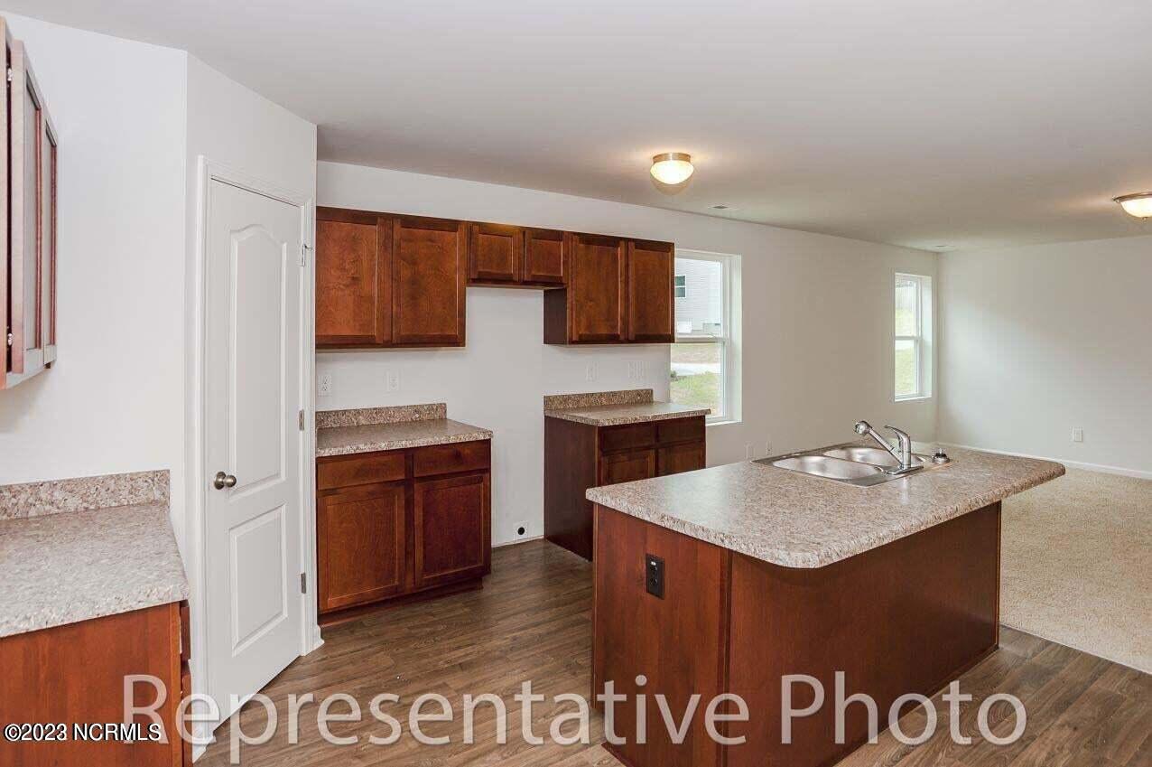 514 Ranchers Lane Jacksonville, NC 28546 - Photo 3 of 12 Wayfare Kitchen 2
