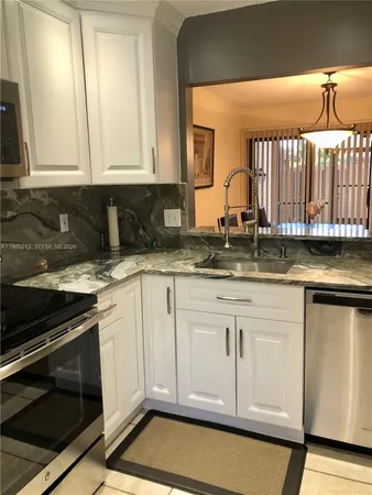 $2,500 | 1422 Amanda Street, Unit 1422, Hollywood, FL 33020