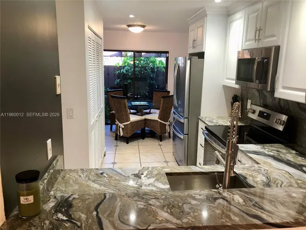 $2,500 | 1422 Amanda Street, Unit 1422, Hollywood, FL 33020