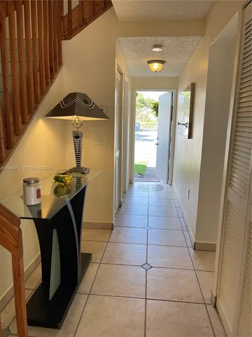 $2,750 | 1422 Amanda Street, Unit 1422, Hollywood, FL 33020