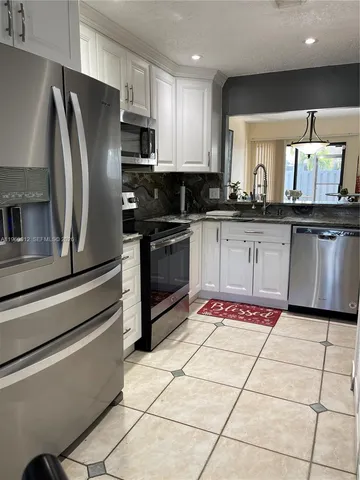 $2,750 | 1422 Amanda Street, Unit 1422, Hollywood, FL 33020