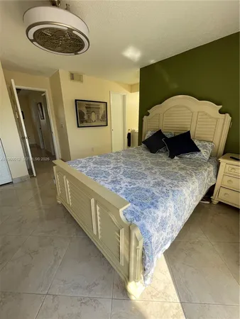 $2,500 | 1422 Amanda Street, Unit 1422, Hollywood, FL 33020