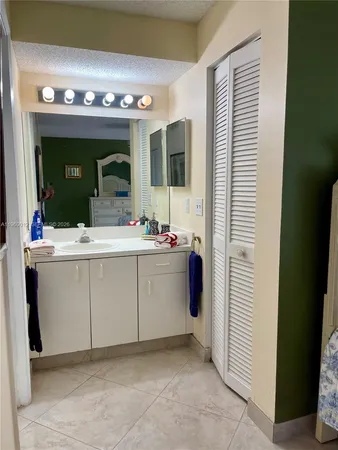 $2,500 | 1422 Amanda Street, Unit 1422, Hollywood, FL 33020