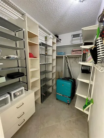 $2,750 | 1422 Amanda Street, Unit 1422, Hollywood, FL 33020