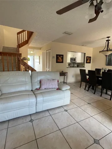 $2,750 | 1422 Amanda Street, Unit 1422, Hollywood, FL 33020