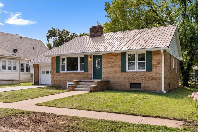 $199,000 | 115 West Walnut Street, Rich Hill, MO 64779