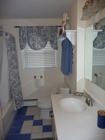 180 Salem Road Dracut, MA 01826 - Photo 14 of 30 Gallery Image 14