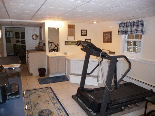 180 Salem Road Dracut, MA 01826 - Photo 20 of 30 Gallery Image 20