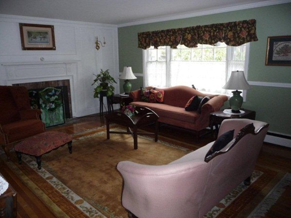 180 Salem Road Dracut, MA 01826 - Photo 5 of 30 Gallery Image 5