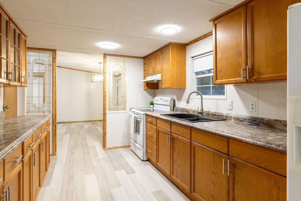 9591 Northeast 87 Place Bronson, FL 32621 - Photo 23 of 92