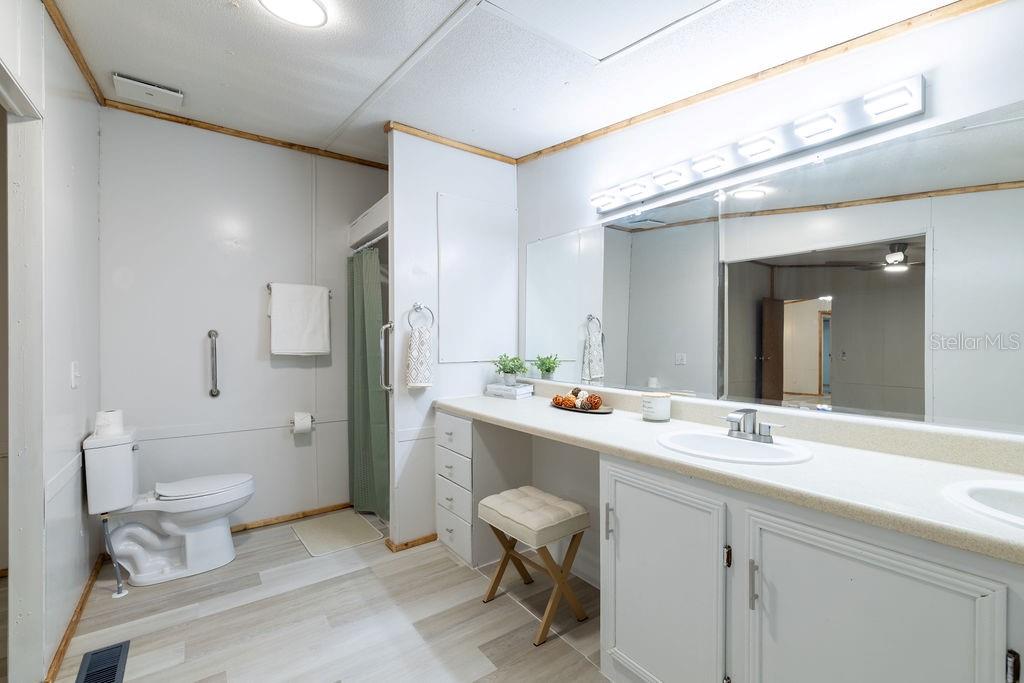 9591 Northeast 87 Place Bronson, FL 32621 - Photo 33 of 92