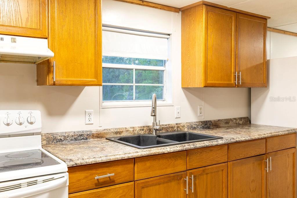 9591 Northeast 87 Place Bronson, FL 32621 - Photo 10 of 92