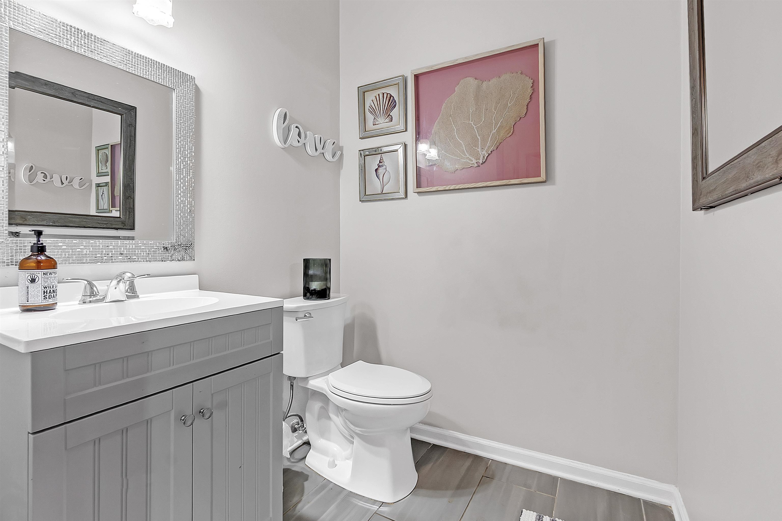 4366 Campground Road Munford, TN 38058 - Photo 7 of 40 Guest half bathroom by the entry