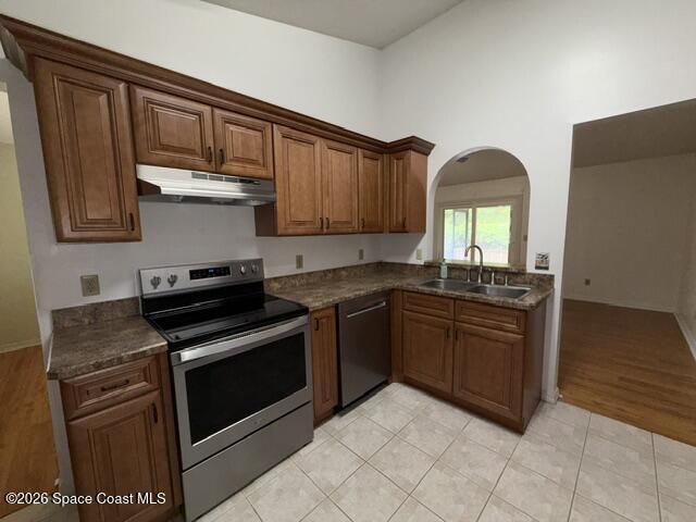 2408 Devonswood Road Titusville, FL 32780 - Photo 3 of 18 image16