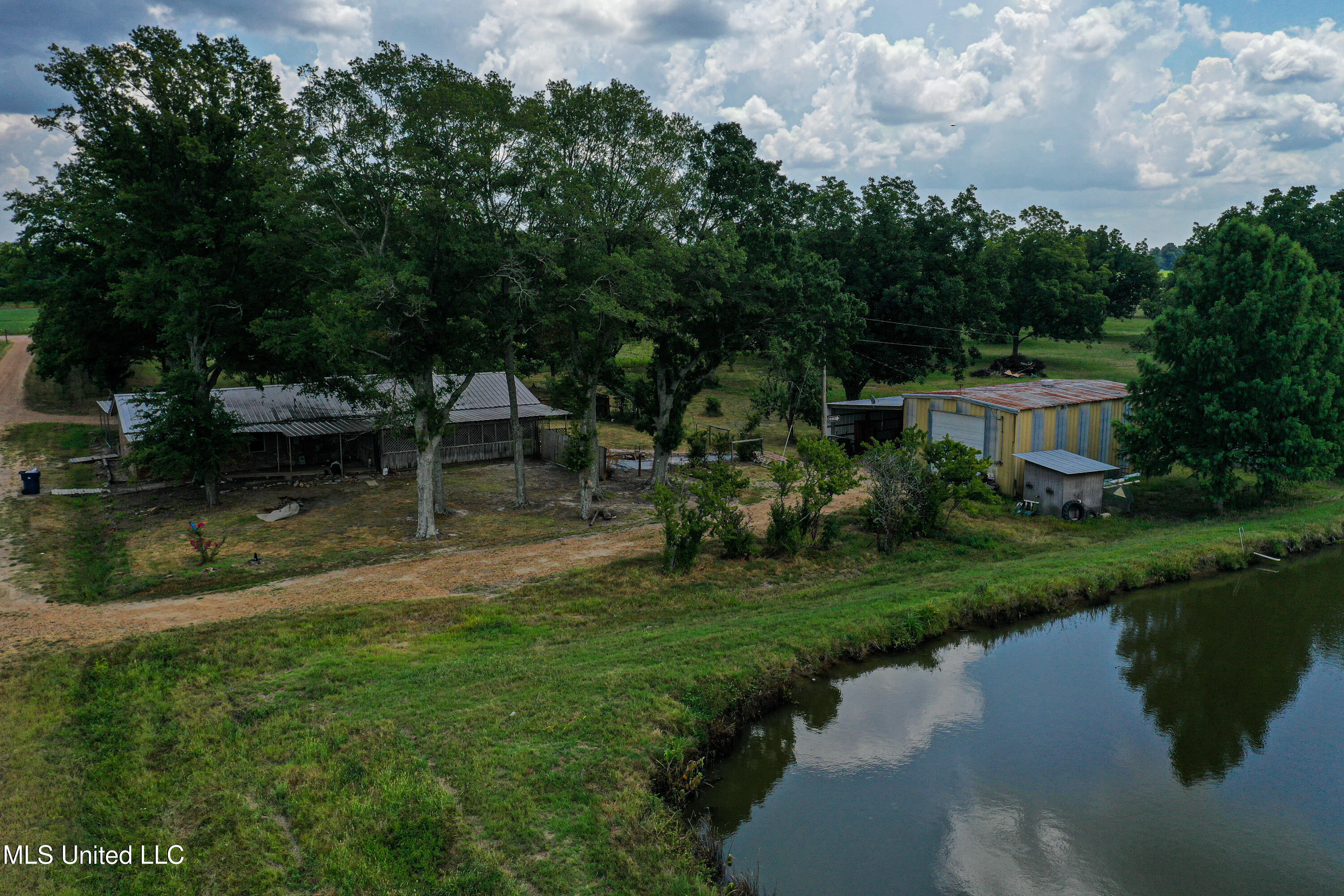 101 Tyler Lane Crenshaw, MS 38621 - Photo 22 of 59 DJI_0368