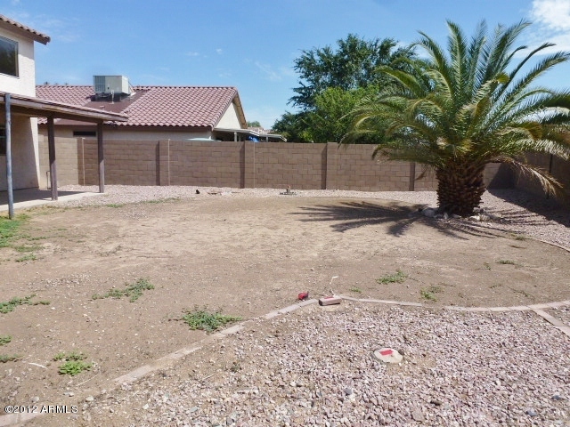 8625 West Hatcher Road Peoria, AZ 85345 - Photo 12 of 45 023-300850 - Backyard 3