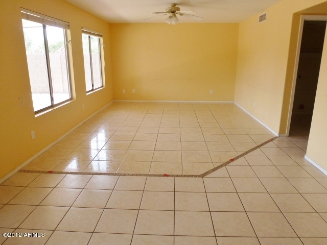 8625 West Hatcher Road Peoria, AZ 85345 - Photo 13 of 45 023-300850 - Family Room 1