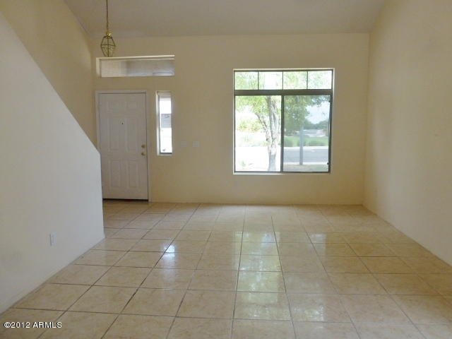 8625 West Hatcher Road Peoria, AZ 85345 - Photo 20 of 45 023-300850 - Living Room 1