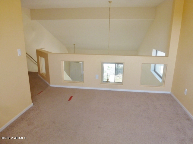 8625 West Hatcher Road Peoria, AZ 85345 - Photo 23 of 45 023-300850 - Loft