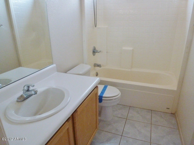 8625 West Hatcher Road Peoria, AZ 85345 - Photo 27 of 45 023-300850 (1)