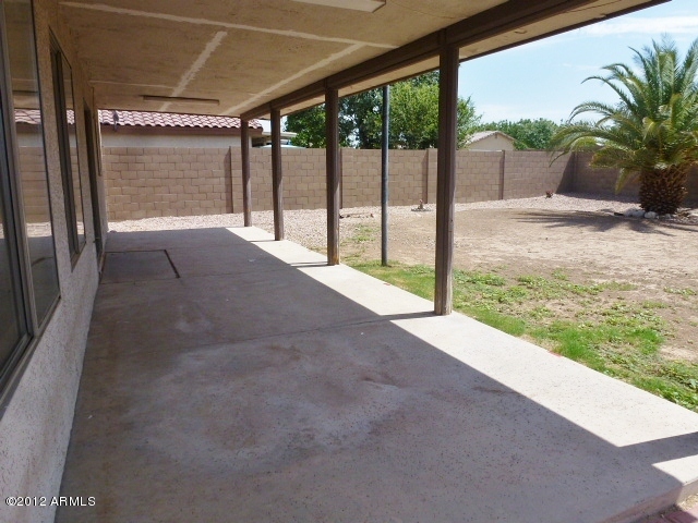 8625 West Hatcher Road Peoria, AZ 85345 - Photo 28 of 45 023-300850 (2)
