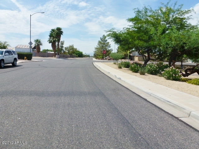8625 West Hatcher Road Peoria, AZ 85345 - Photo 37 of 45 023-300850 (36)