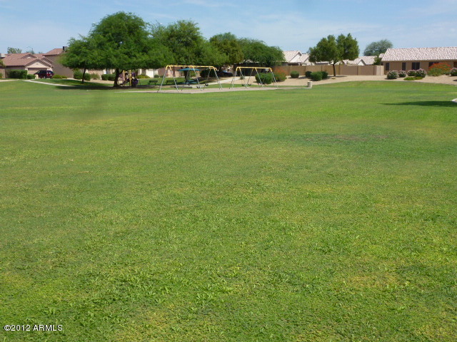 8625 West Hatcher Road Peoria, AZ 85345 - Photo 40 of 45 023-300850 - Park 2