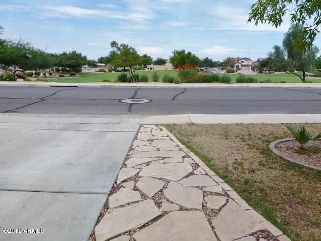 8625 West Hatcher Road Peoria, AZ 85345 - Photo 45 of 45 023-300850 - Front Yard View