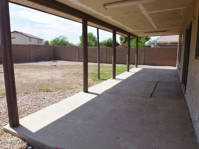 8625 West Hatcher Road Peoria, AZ 85345 - Photo 9 of 45 023-300850 - Covered Patio