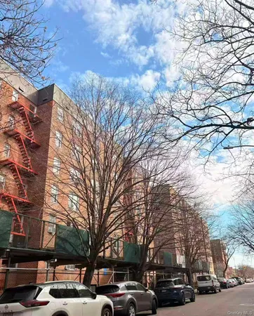 $2,200 | 105-33 66th Avenue, Unit 3F | Forest Hills