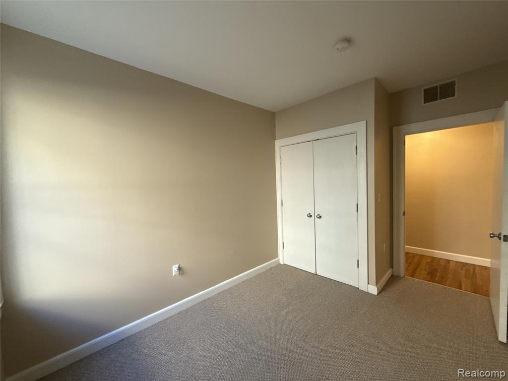 680 Delaware Street, Unit 305 Detroit, MI 48202 - Photo 10 of 17