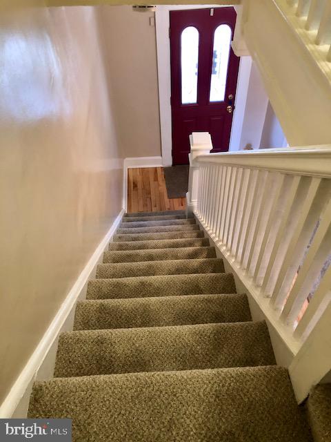 357 Marydell Road Baltimore, MD 21229 - Photo 8 of 31