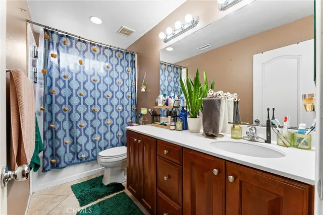 $615,000 | 7933 Shadow Trails Lane, Jurupa Valley, CA 92509