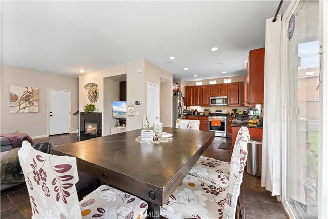 $615,000 | 7933 Shadow Trails Lane, Jurupa Valley, CA 92509