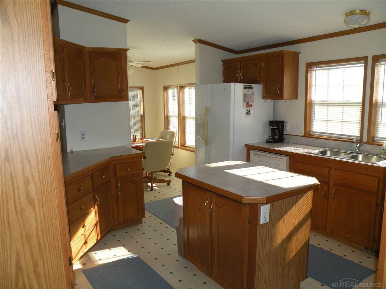 7199 Lakeshore Road Palms, MI 48465 - Photo 9 of 31