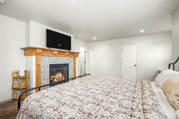 $549,900 | 19736 99th St Court East, Bonney Lake, WA 98391