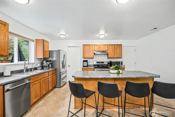 $549,900 | 19736 99th St Court East, Bonney Lake, WA 98391