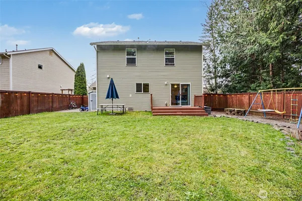 $549,900 | 19736 99th St Court East, Bonney Lake, WA 98391