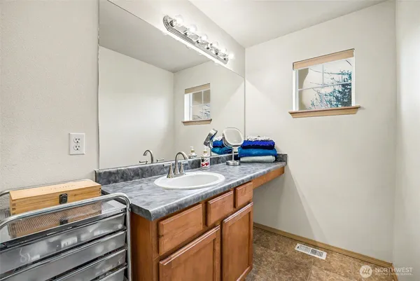 $549,900 | 19736 99th St Court East, Bonney Lake, WA 98391