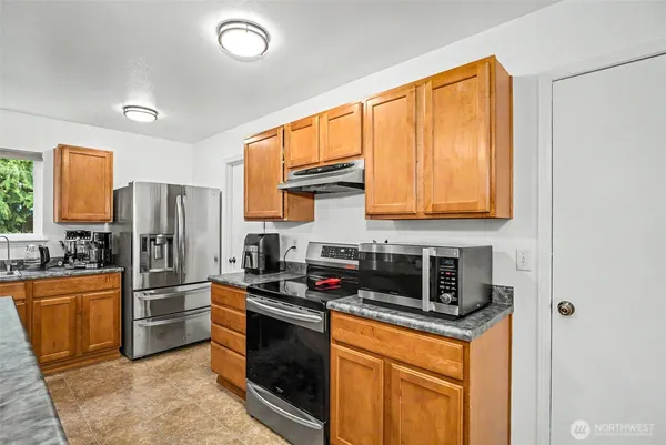 $549,900 | 19736 99th St Court East, Bonney Lake, WA 98391