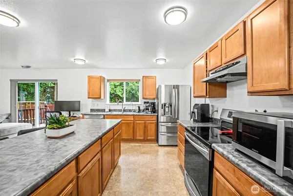 $549,900 | 19736 99th St Court East, Bonney Lake, WA 98391