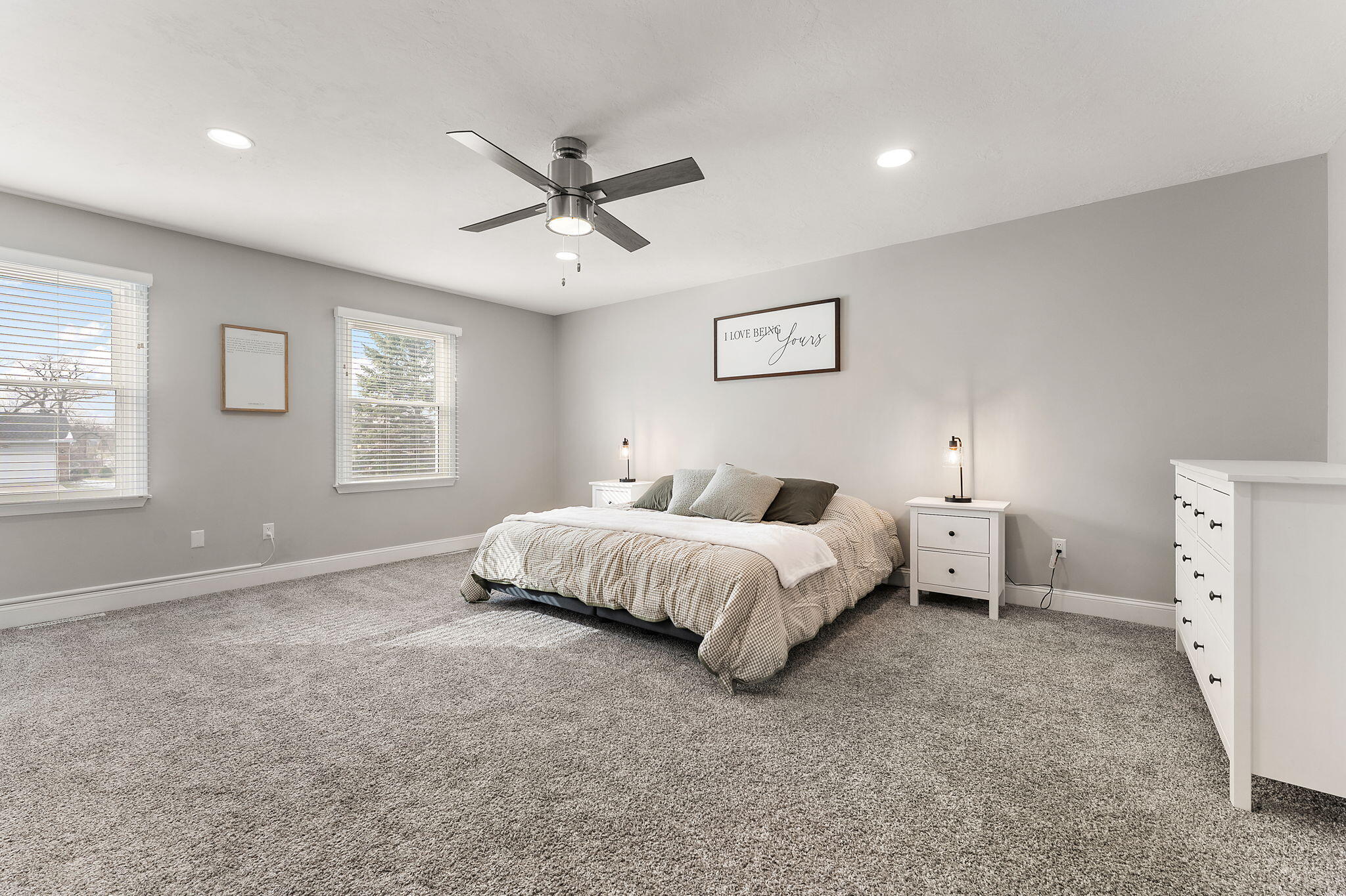 897 Jane Avenue Chesterton, IN 46304 - Photo 19 of 40 a spacious bedroom with a bed and a window