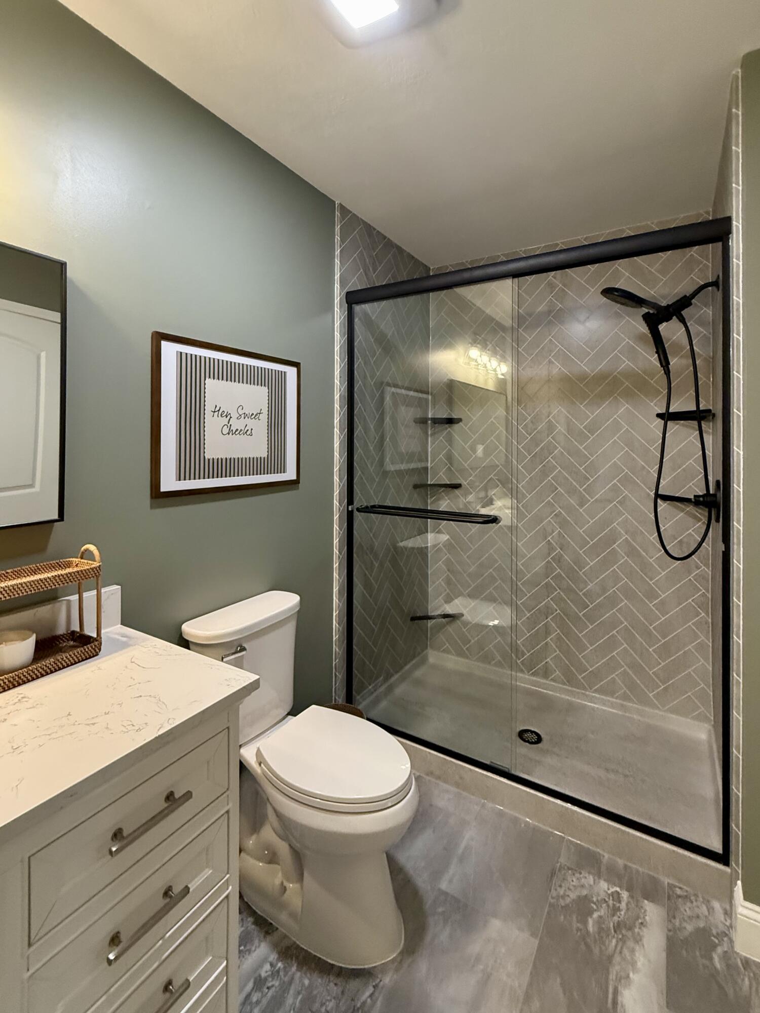 897 Jane Avenue Chesterton, IN 46304 - Photo 22 of 40 a bathroom with a toilet sink and shower