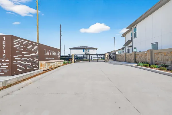 $2,775 | 10719 Mason Road, Unit 6, Richmond, TX 77406